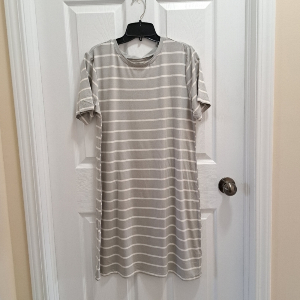 BCBGeneration TShirt Dresses 1 Solid Blue & 1 Grey/White Striped Women's medium - Picture 11 of 16